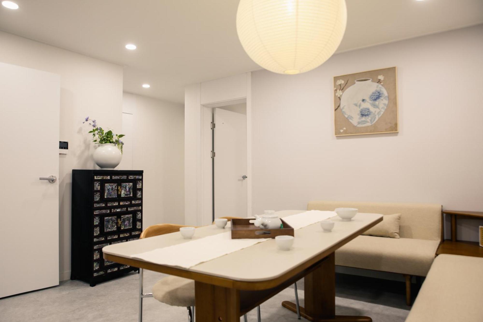 3br 2bath 5bed For Big Group 1f Apartment *