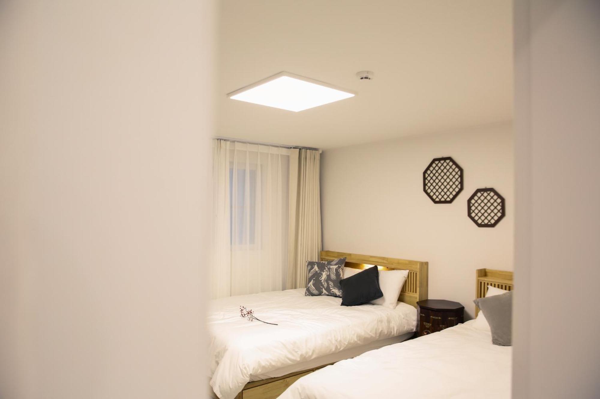 Apartment 3br 2bath 5bed For Big Group 1f Seoul