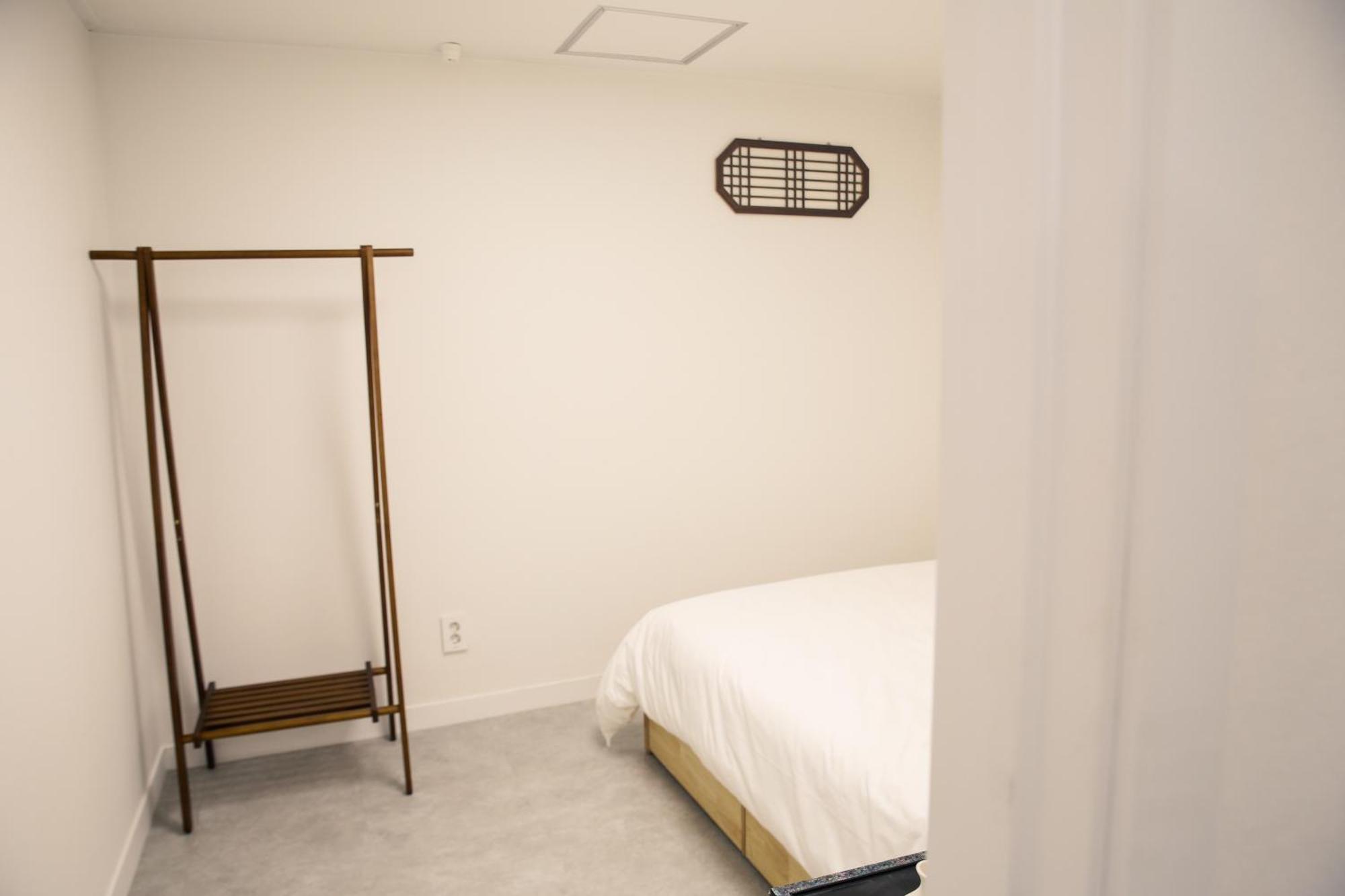 3br 2bath 5bed For Big Group 1f Apartment Seoul
