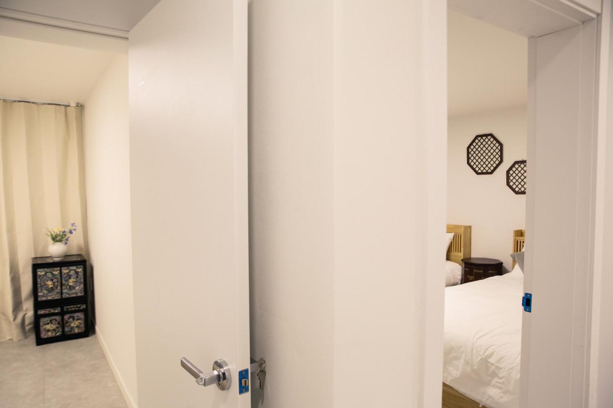 3br 2bath 5bed For Big Group 1f Seoul