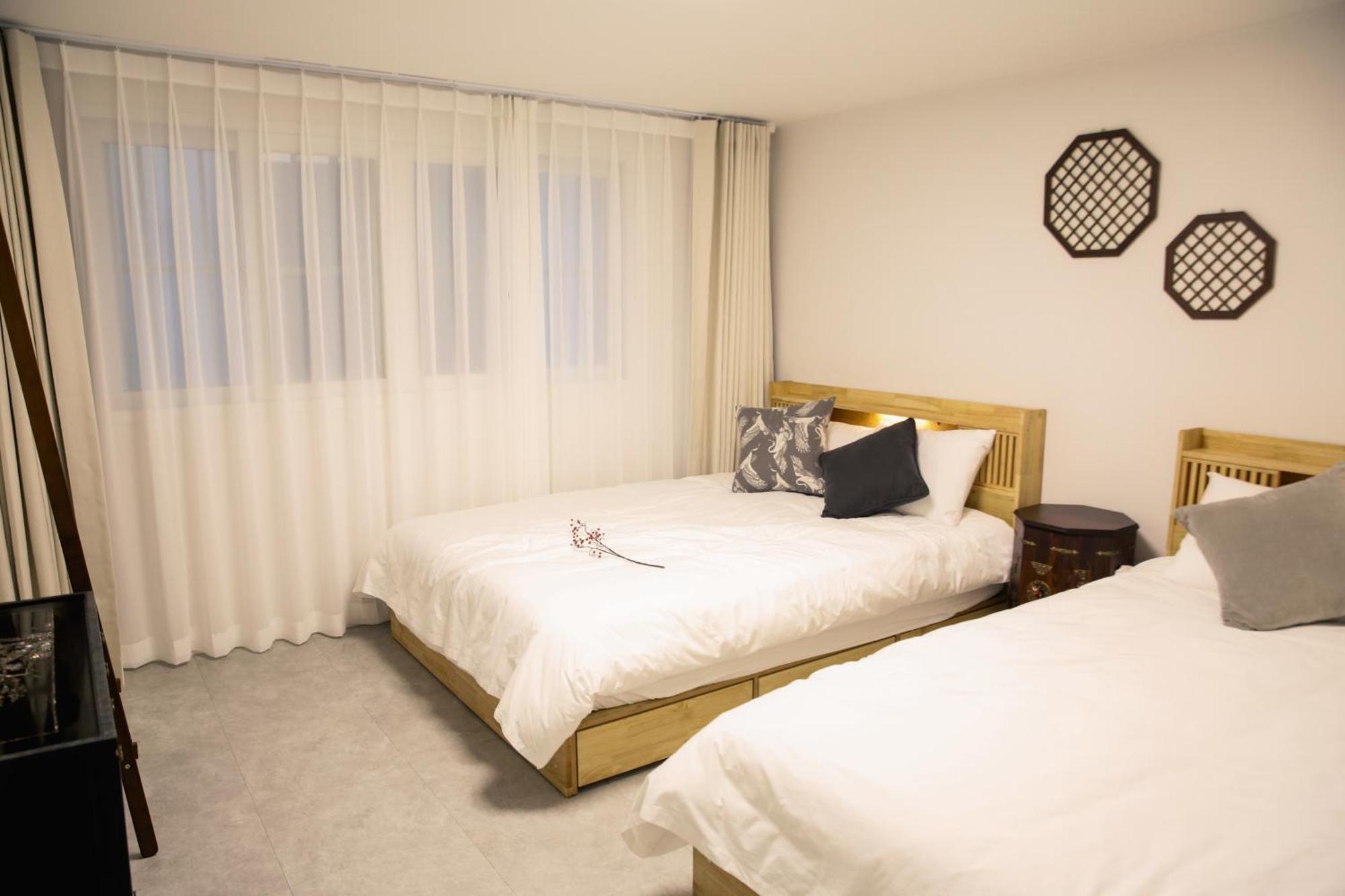 3br 2bath 5bed For Big Group 1f Apartment *
